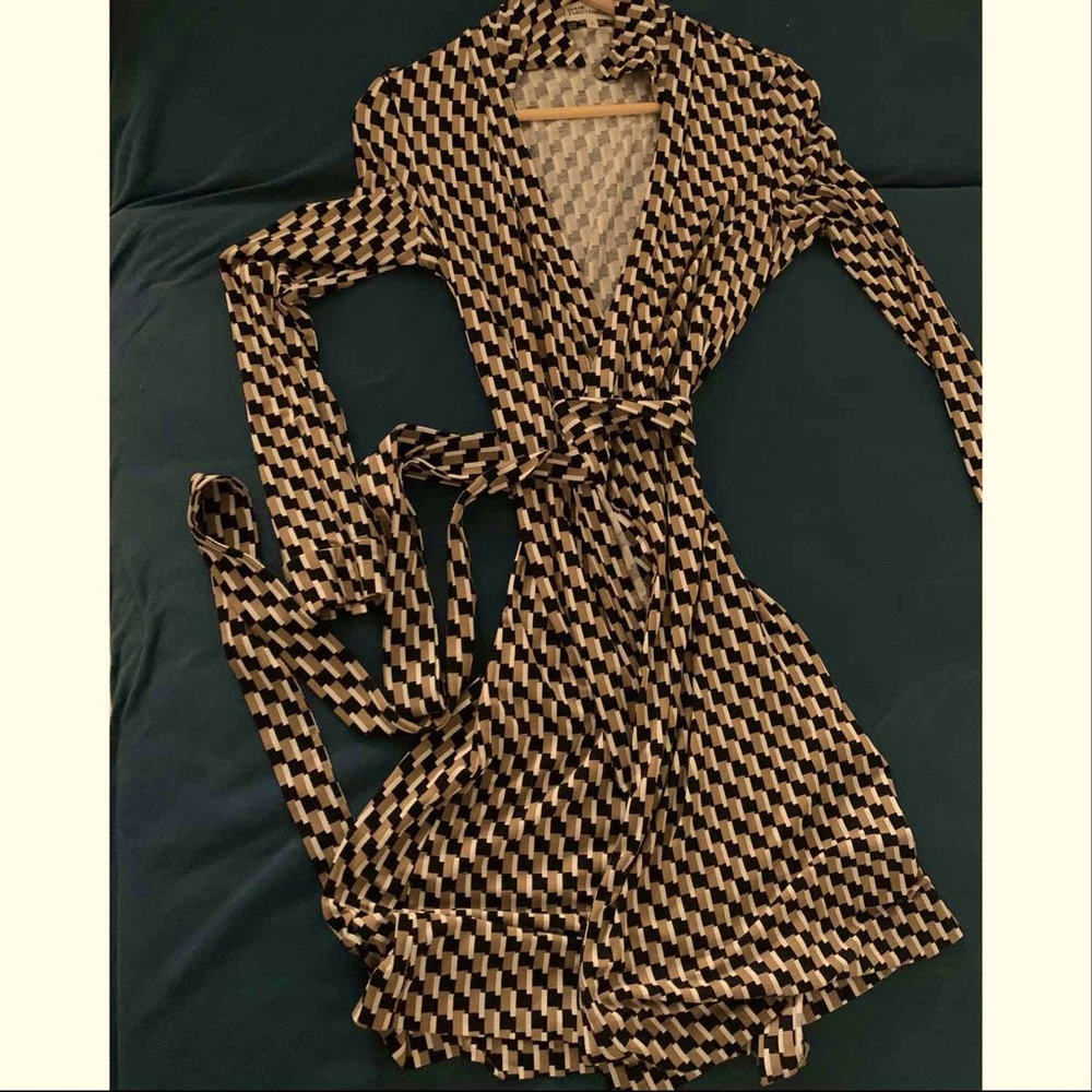 DVF very sexy signature wrap dress